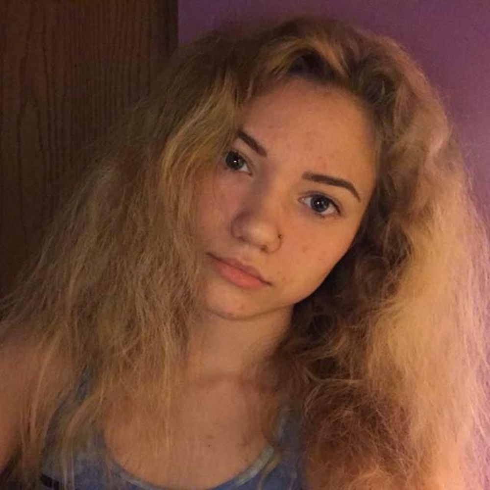 Meet your Posher, Kenzie